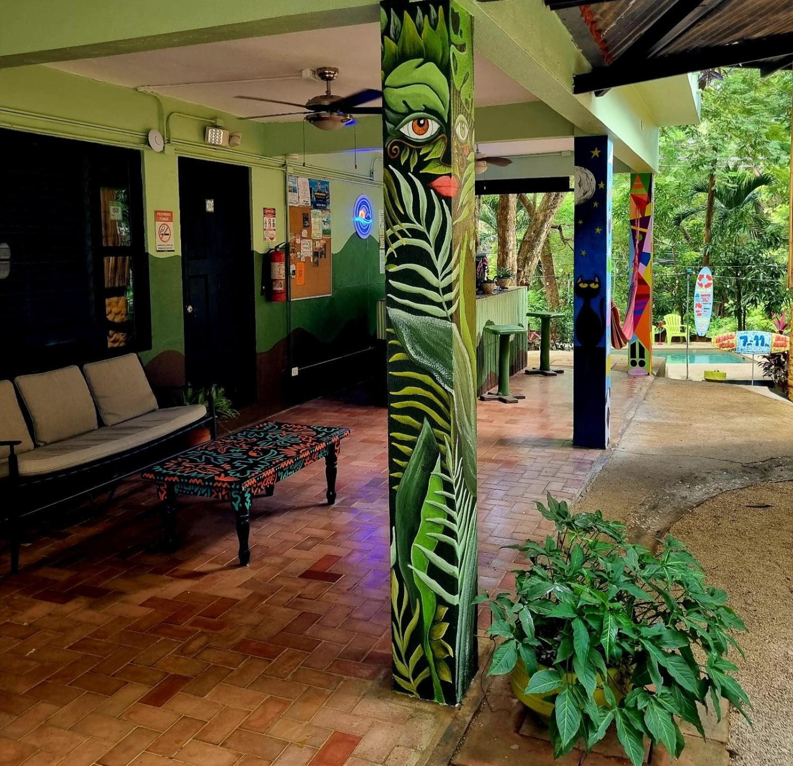 Casa Pura Vida Surf Hostel - Tamarindo Costa Rica Ngoại thất bức ảnh
