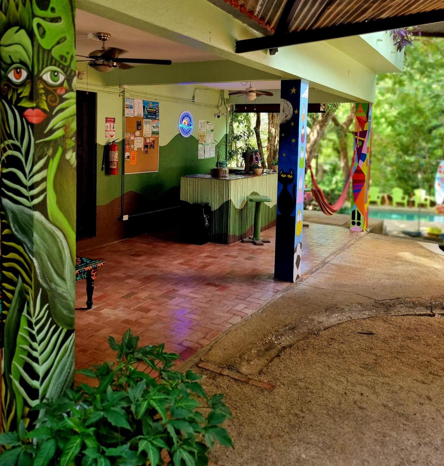 Casa Pura Vida Surf Hostel - Tamarindo Costa Rica Ngoại thất bức ảnh