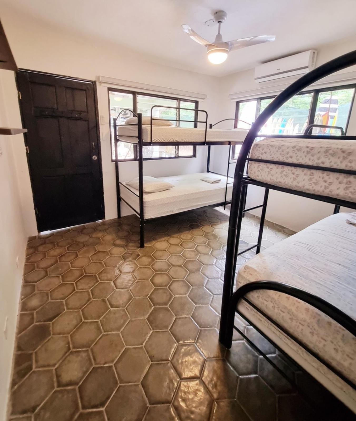 Casa Pura Vida Surf Hostel - Tamarindo Costa Rica Ngoại thất bức ảnh