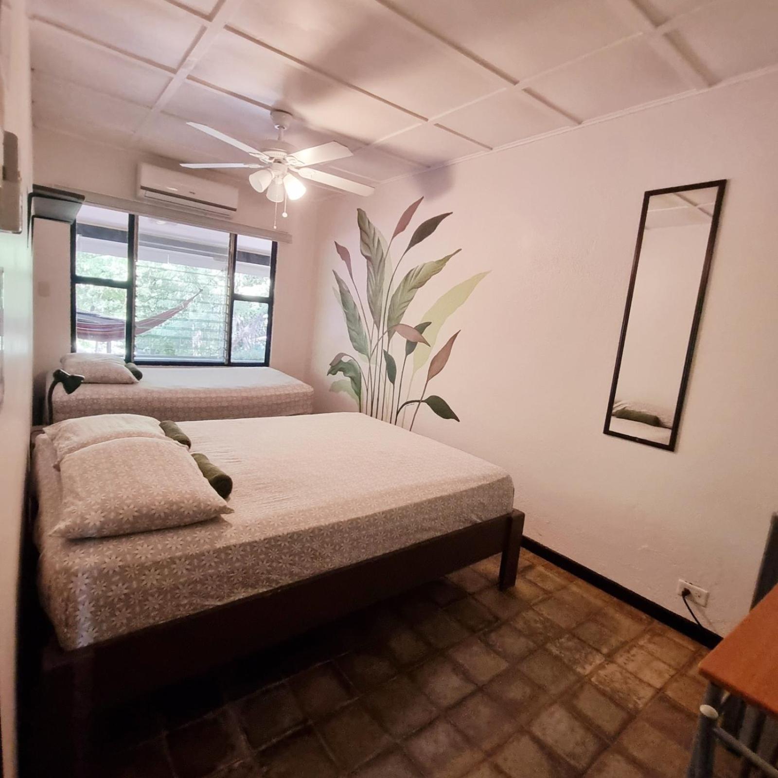 Casa Pura Vida Surf Hostel - Tamarindo Costa Rica Ngoại thất bức ảnh