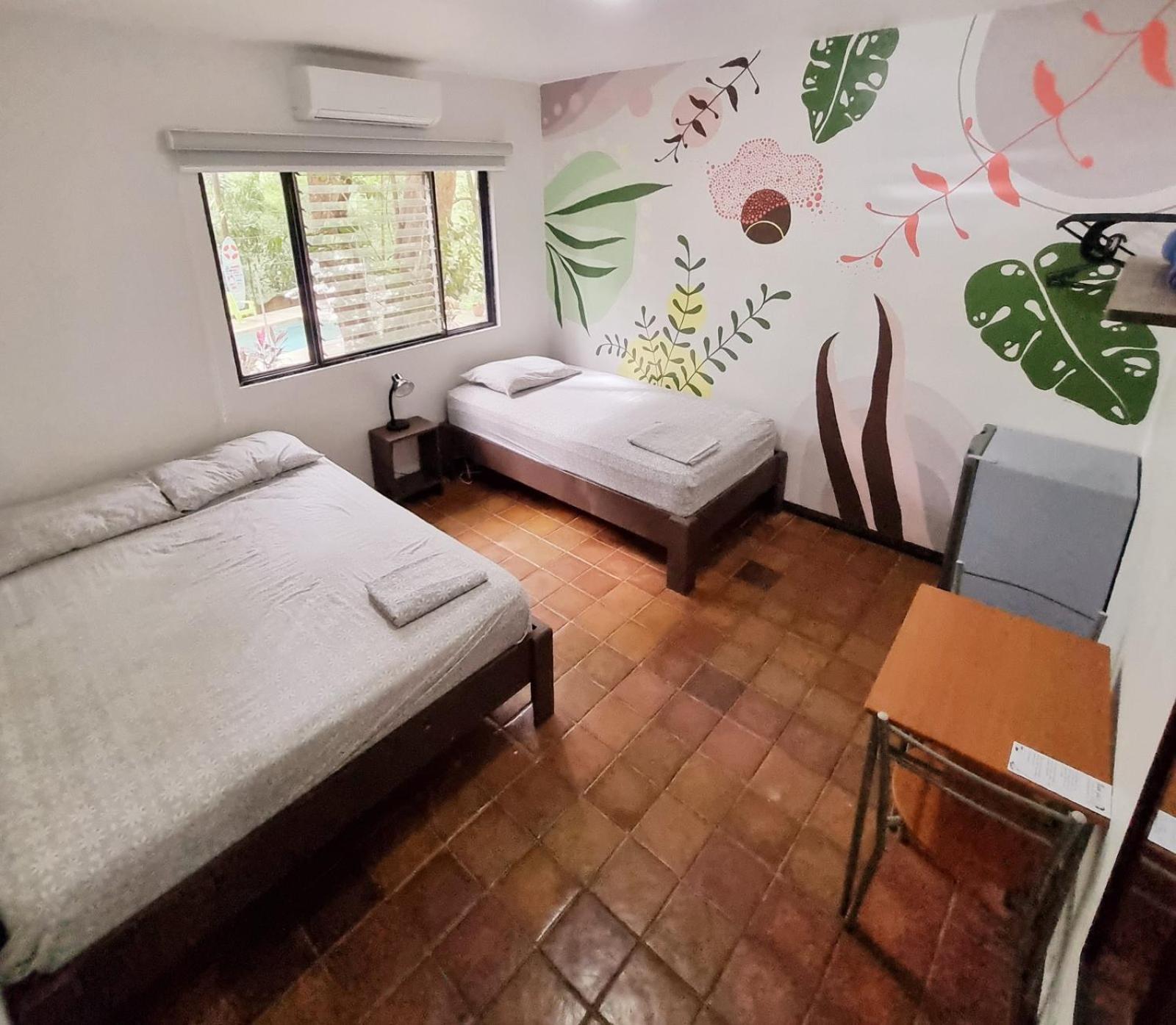 Casa Pura Vida Surf Hostel - Tamarindo Costa Rica Ngoại thất bức ảnh