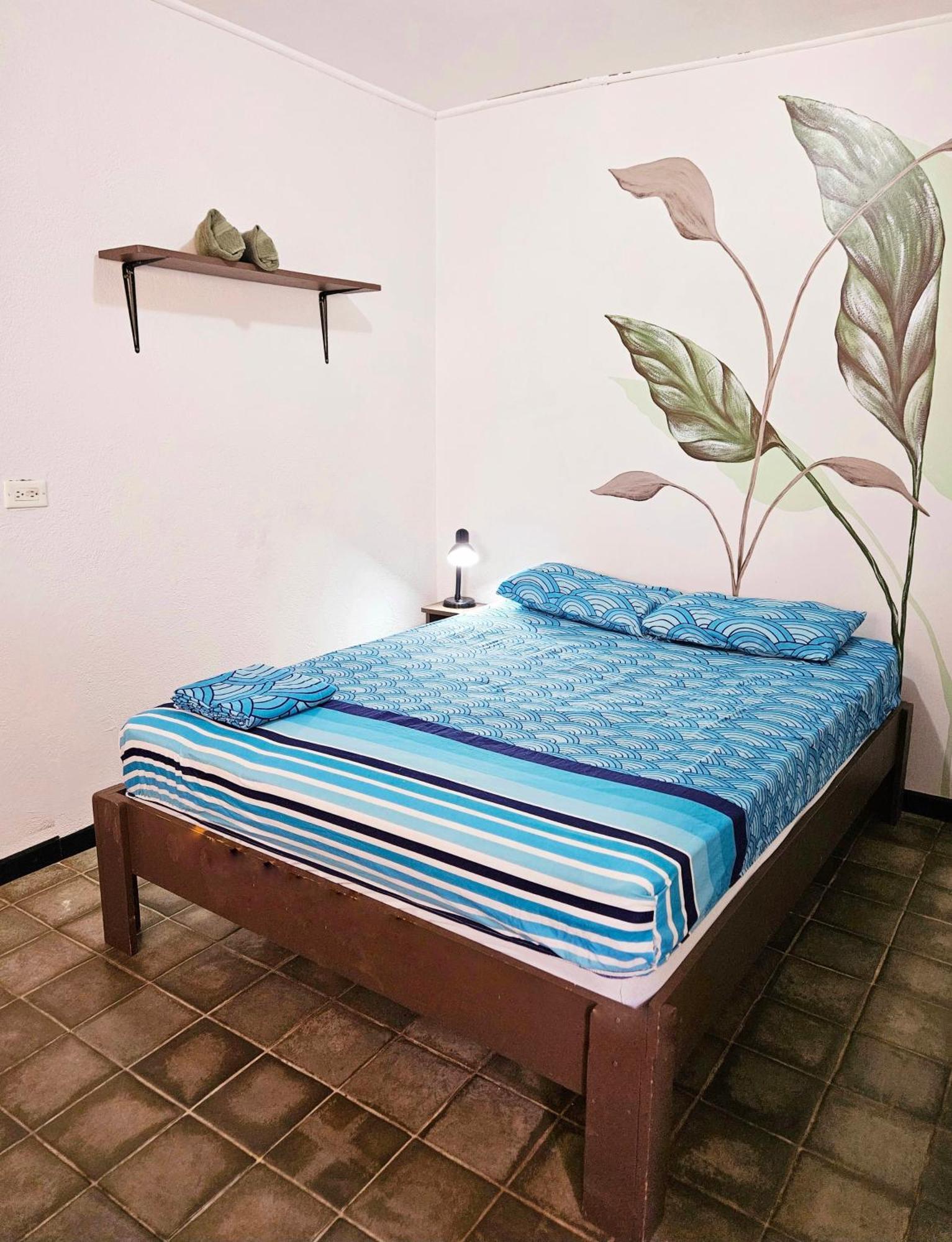 Casa Pura Vida Surf Hostel - Tamarindo Costa Rica Ngoại thất bức ảnh
